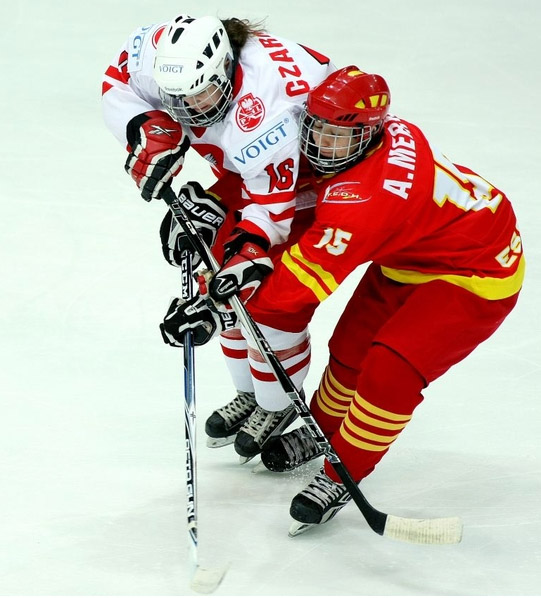 ainhoa merino hockey hielo corea 2012 | FEDH | Federación Española de Deportes de Hielo