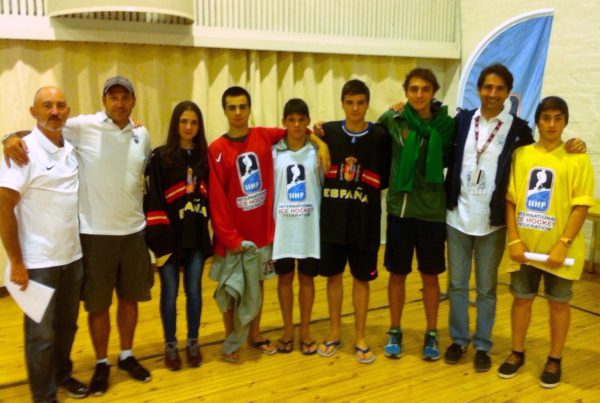 POSANDO | FEDH | Federación Española de Deportes de Hielo