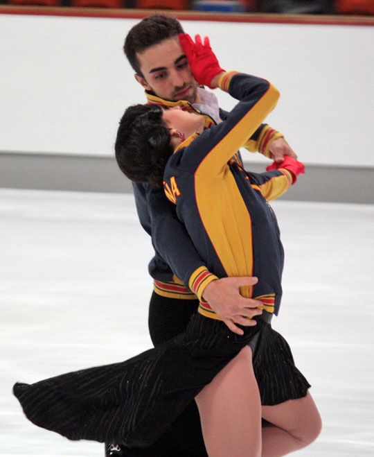 Corto Sara Adri - Irene Villalon para Hielo Español | PATINAJE ARTÍSTICO parejas SOBRE HIELO | FEDH | Federación Española de Deportes de Hielo