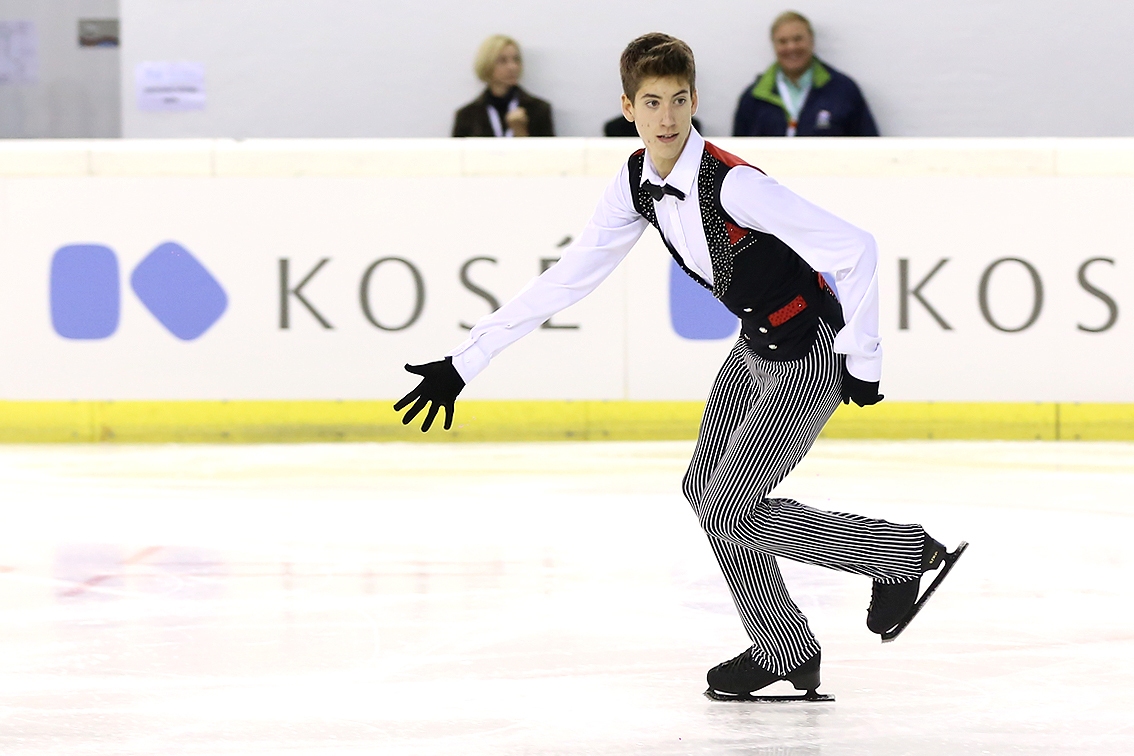 , Buen estreno de España en el Grand Prix Junior de patinaje en Logroño, Real Federación Española Deportes de Hielo