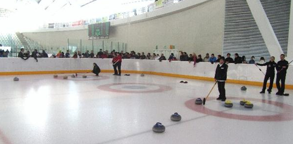 , La FEDH organiza el Adult Camp de Curling en Jaca, Real Federación Española Deportes de Hielo