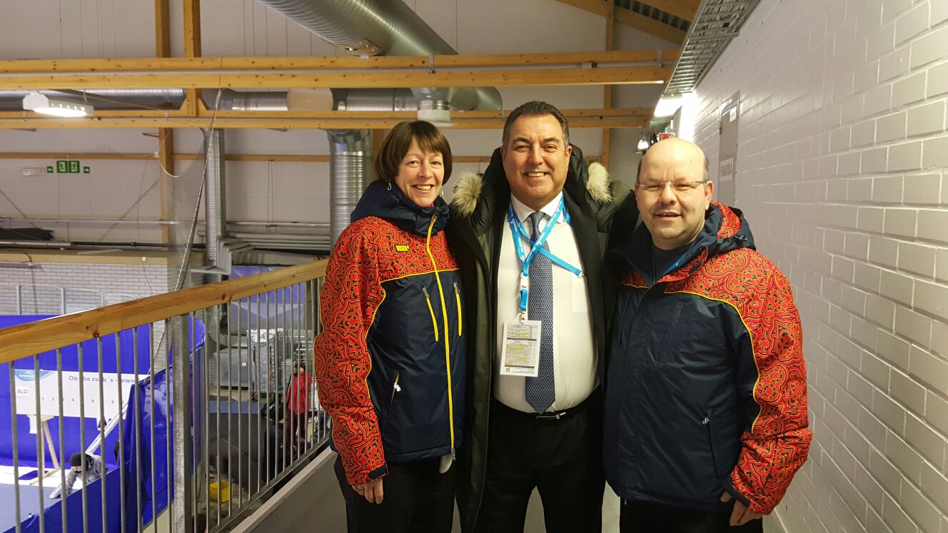 , Últimos entrenos de las Selecciones Jr en el Mundial B de Curling, Real Federación Española Deportes de Hielo