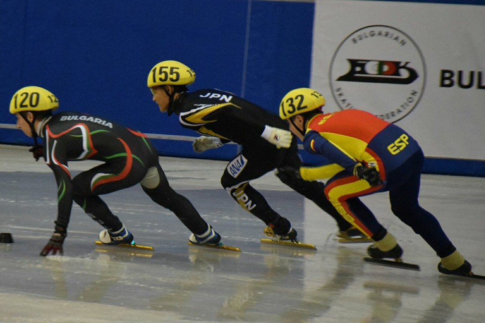 , El Equipo Nacional Jr de Short Track se estrenó en el mundial de Sofia, Real Federación Española Deportes de Hielo