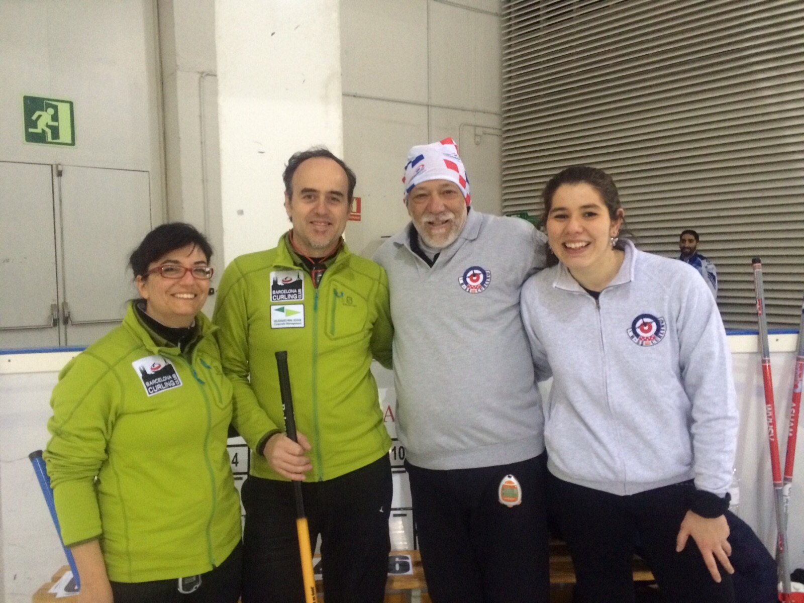 , SVC Iparpolo Bikobi, Txuri Berri Alstar, Madrid B52 y Txuri-Berri Otaegi/Mirete primeros líderes del Campeonato de España dobles mixto, Real Federación Española Deportes de Hielo