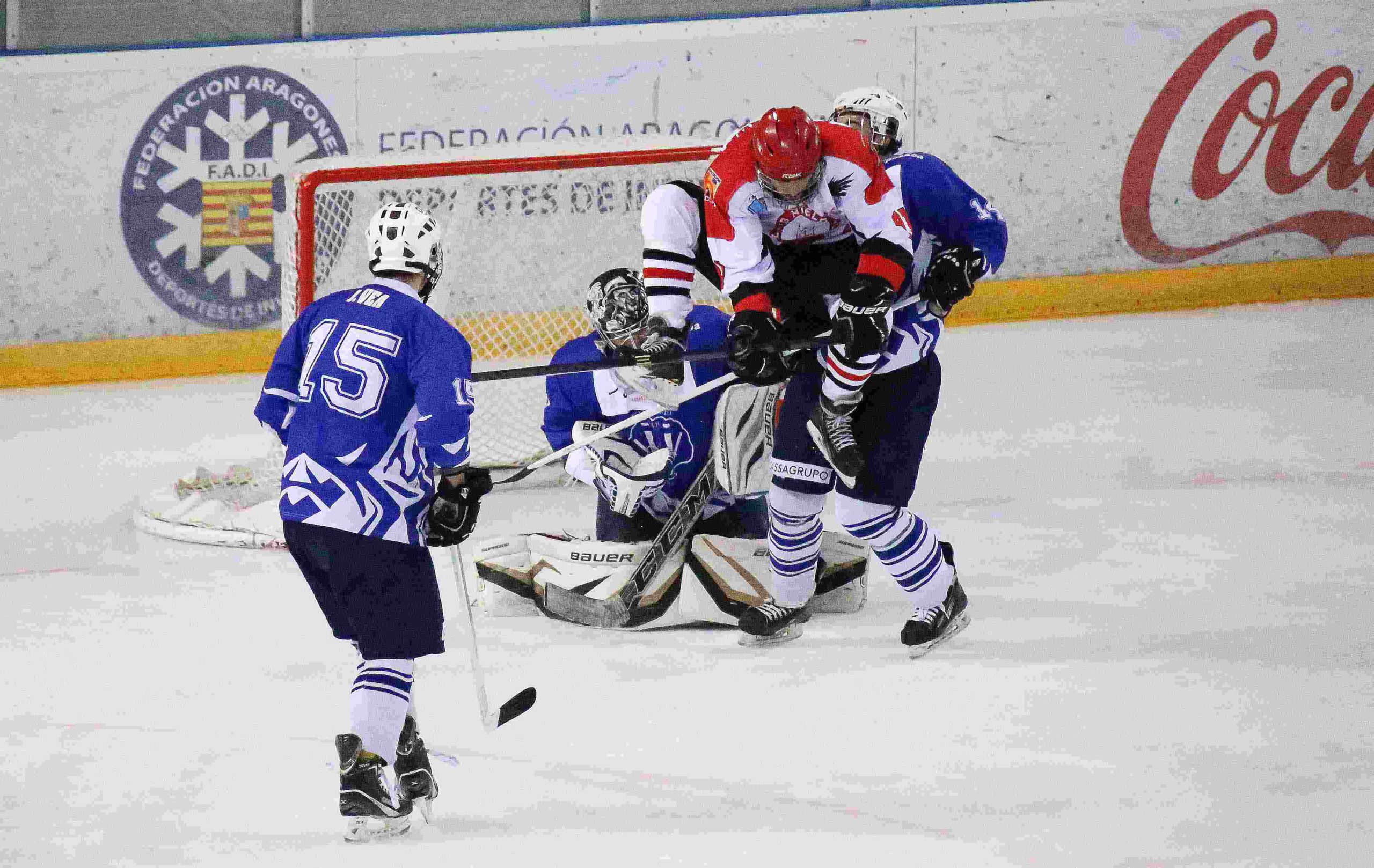 , A dos victorias del título de la LNHH, Real Federación Española Deportes de Hielo