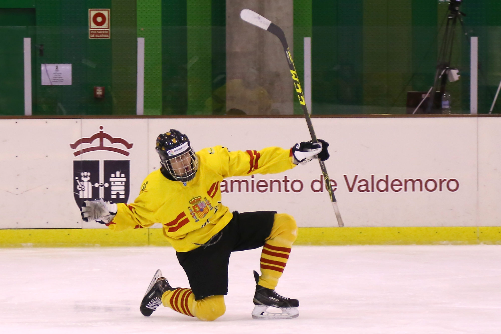 , España jugará la gran final ante Estonia, tras vencer a la selección belga, Real Federación Española Deportes de Hielo