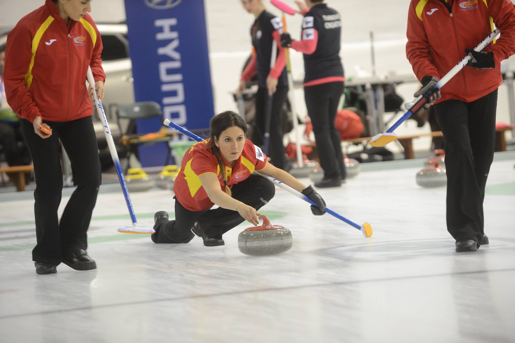 , España se queda a un paso del ascenso tras perder contra Lituania en el europeo C de Curling femenino, Real Federación Española Deportes de Hielo