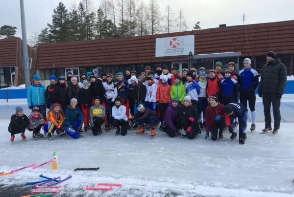 , Los velocistas Junior vuelan en Zakopane, Real Federación Española Deportes de Hielo