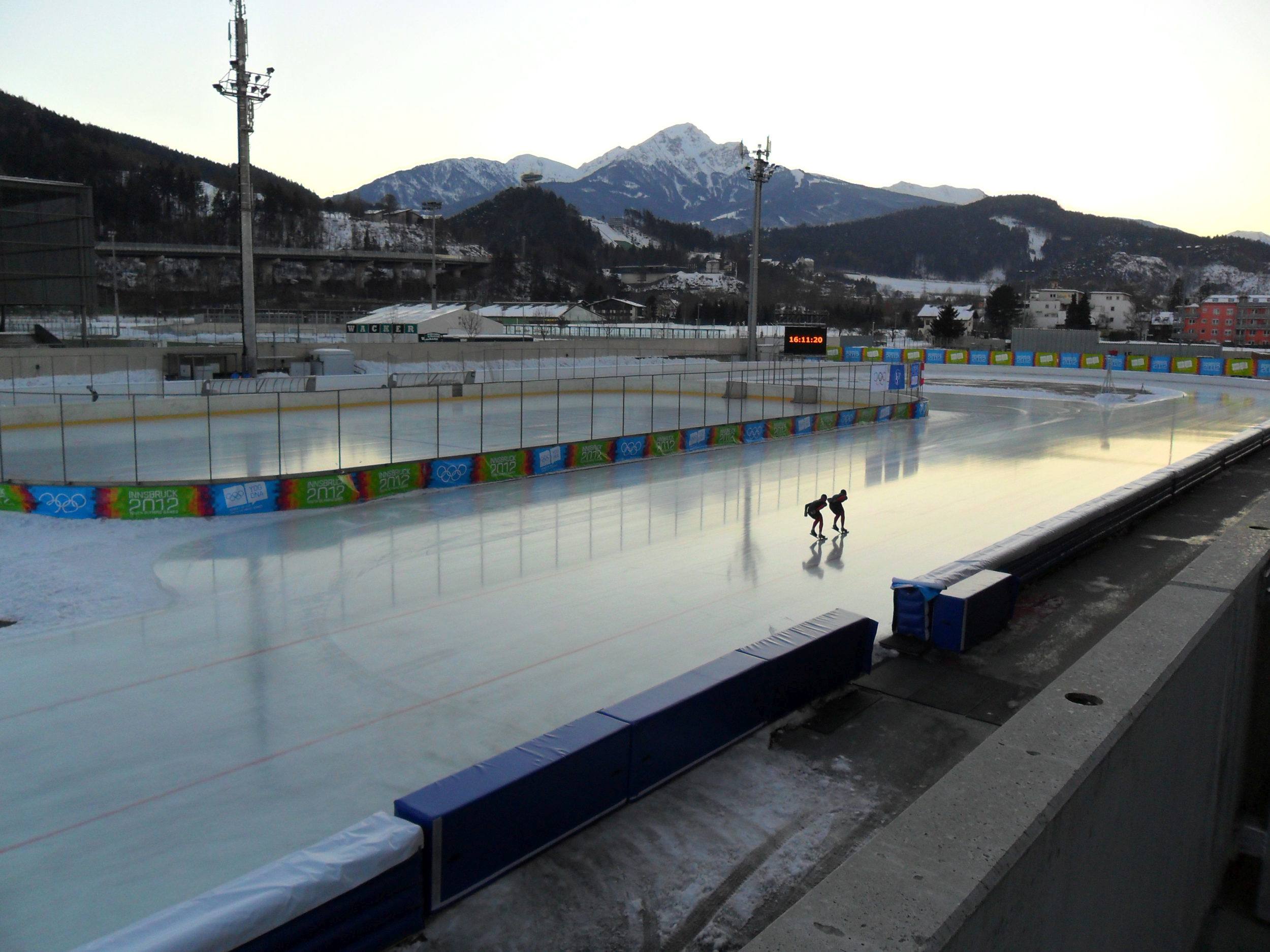 , Cinco corredores en la Copa del Mundo Junior de Patinaje de Velocidad, Real Federación Española Deportes de Hielo