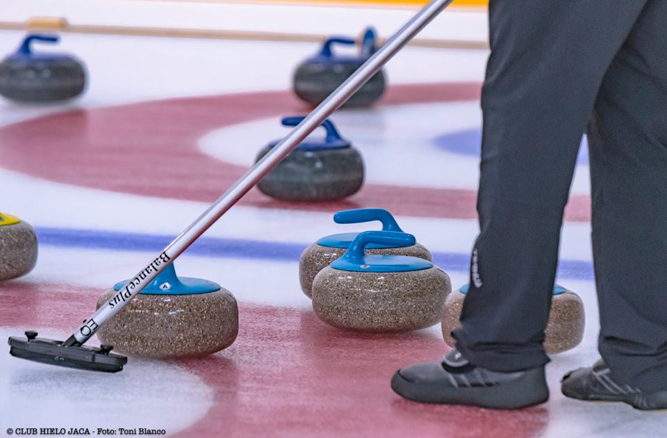 , Jaca coronará los Campeones masculinos y femeninos del Curling español, Real Federación Española Deportes de Hielo