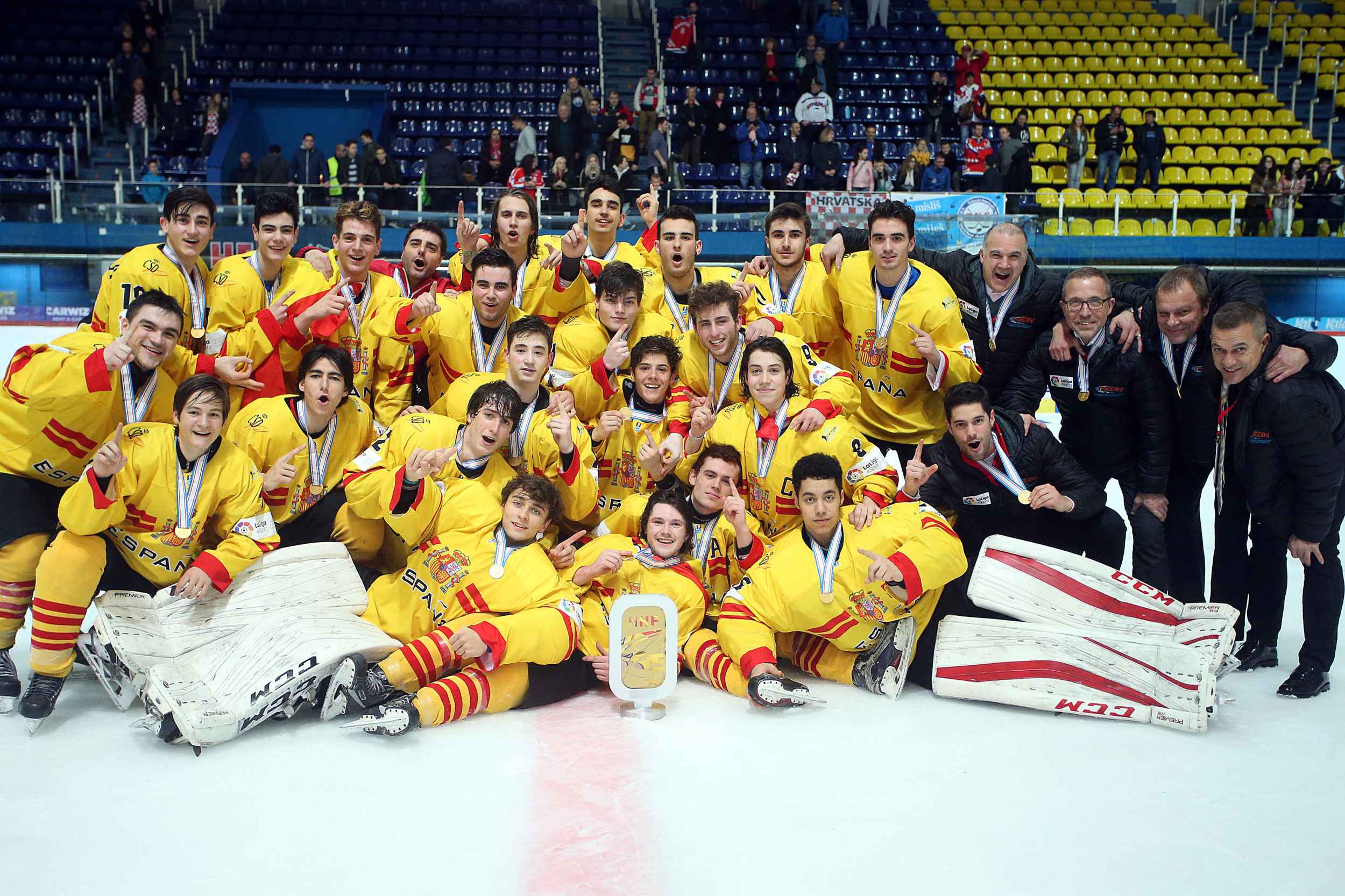 , La Selección U18 gana el Mundial de Zagreb. ¡3 oros en 4 Mundiales para España!, Real Federación Española Deportes de Hielo