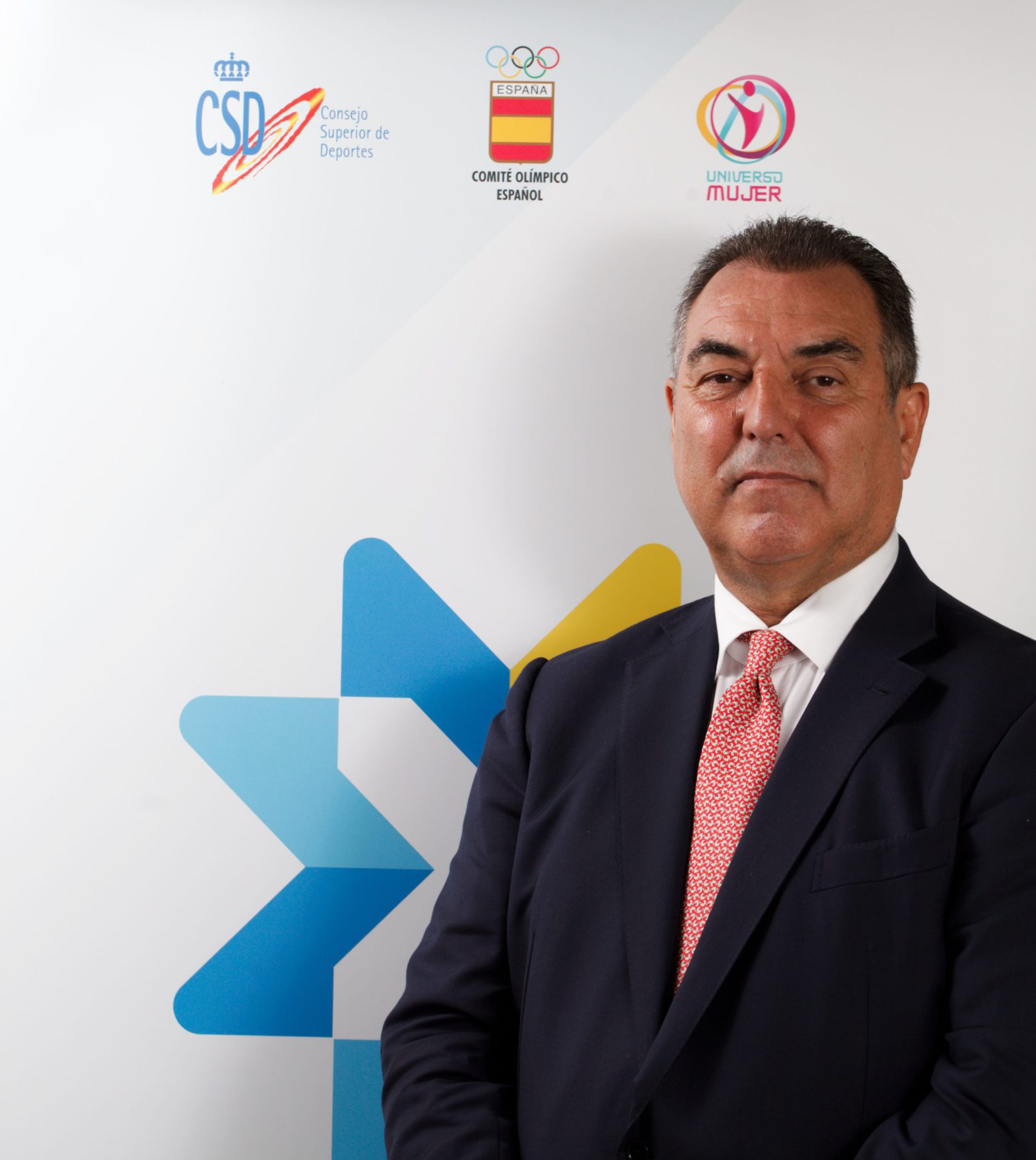, Frank González reelegido presidente de la FEDH, Real Federación Española Deportes de Hielo