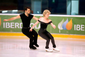 FEDHIELO. Real Federación Española Deportes de Hielo | OLIVIA SMART Y ADRIÁN DÍAZ PATINAJE ARTÍSTICO SOBRE HIELO
