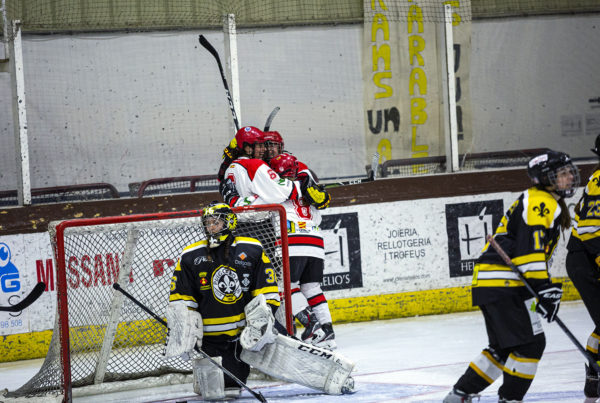 , CH Jaca y Quimeras Valdemoro estarán en la Final Four de la Copa de SM la Reina, Real Federación Española Deportes de Hielo