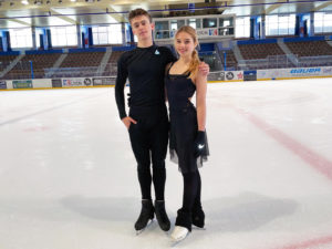 Nebelhorn Trophy, Dos plazas olímpicas, en juego en el Nebelhorn Trophy 2021, Real Federación Española Deportes de Hielo