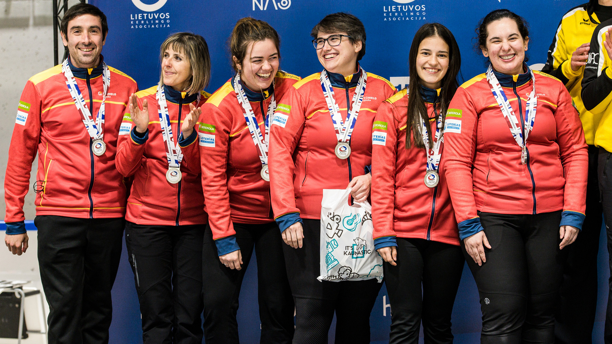 , España logra la plata y el ascenso a División B del Campeonato de Europa femenino, Real Federación Española Deportes de Hielo