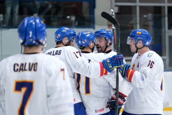 , Deberes cumplidos: España peleará por el oro (4-7), Real Federación Española Deportes de Hielo