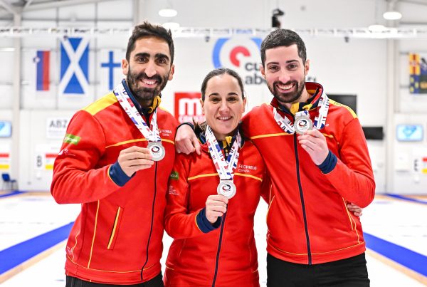 , España vuelve a un podio mundial de curling: subcampeones del mundo del Mundial Mixto, Real Federación Española Deportes de Hielo