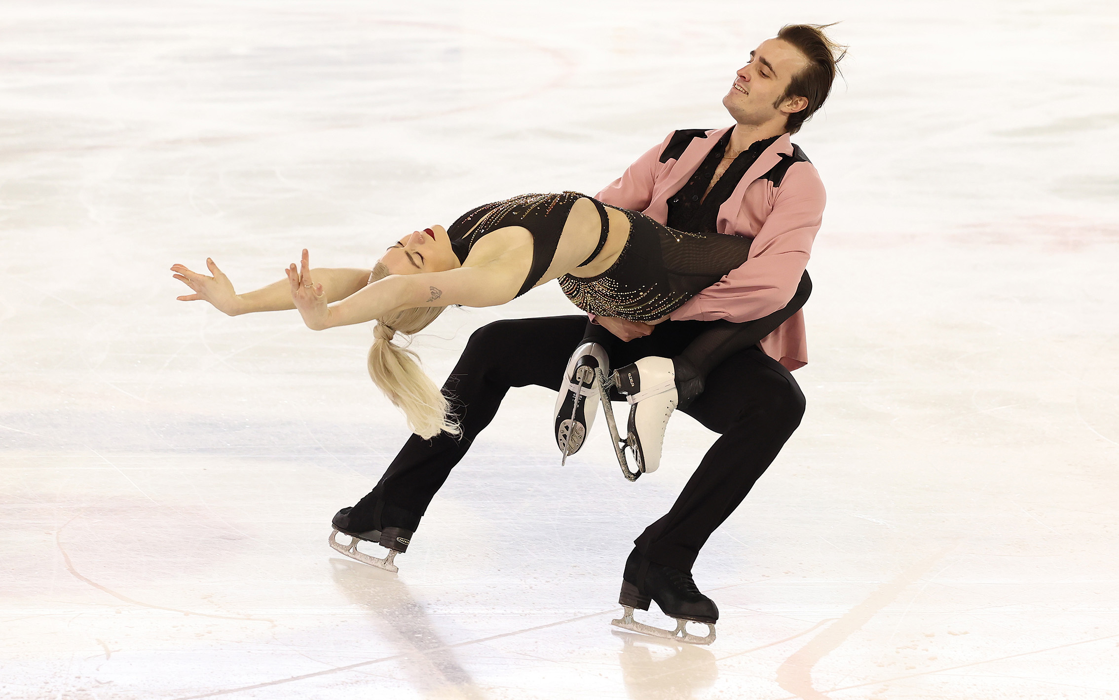 , Tomàs Guarino y Olivia Smart &#038; Tim Dieck brillan en el cierre del Campeonato de España Iberdrola de Patinaje 2023-24 en Logroño, Real Federación Española Deportes de Hielo