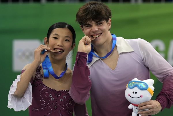 , La RFEDH despide Gangwon 2024 con un histórico bronce de Carolina Shan Campillo &#038; Pau Vilella, Real Federación Española Deportes de Hielo