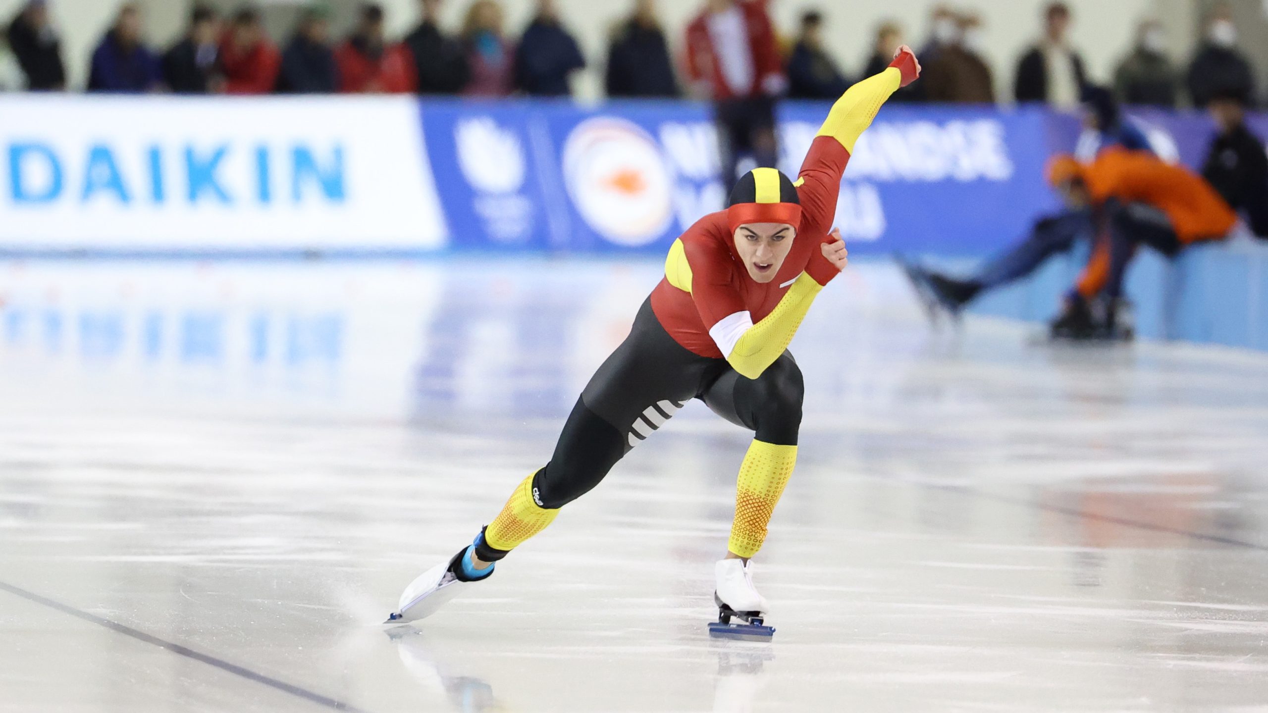 , Último gran reto de la temporada para Nil Llop en Inzell, Real Federación Española Deportes de Hielo