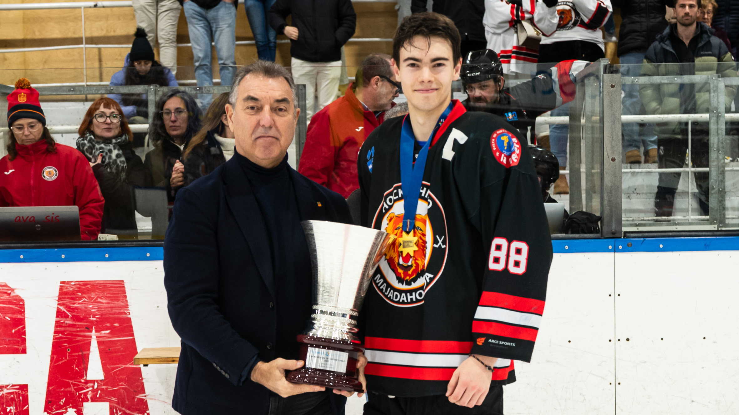 , La Nevera conquista su tercer título de LNHH U20, Real Federación Española Deportes de Hielo