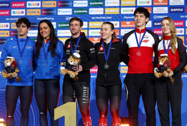 Nil Llop, Nil Llop y Sara Cabrera logran medallas en la Copa del Mundo de Heerenveen, Real Federación Española Deportes de Hielo