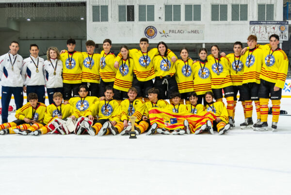 , Aragón se proclama campeón de la primera edición del CESA de Hockey Hielo, Real Federación Española Deportes de Hielo