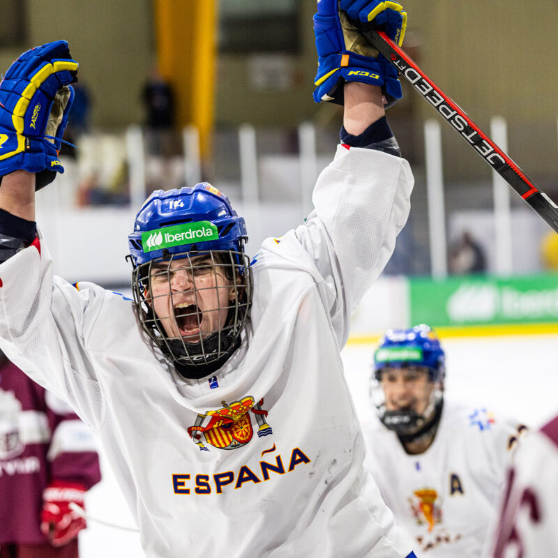 FEDHIELO, Espa&ntilde;a logra su primera victoria en Divisi&oacute;n I ante Letonia (0-3)&nbsp;, Real Federaci&oacute;n Espa&ntilde;ola Deportes de Hielo